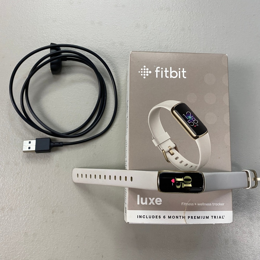 Fitbit Luxe Fitness Tracker Unisex S/P Lunar White Gold Wellness Minimalist
